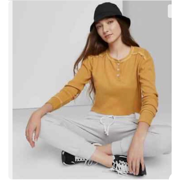 🎉 3/$20 Wild Fable Waffle Henley Crop Top - Picture 2 of 9